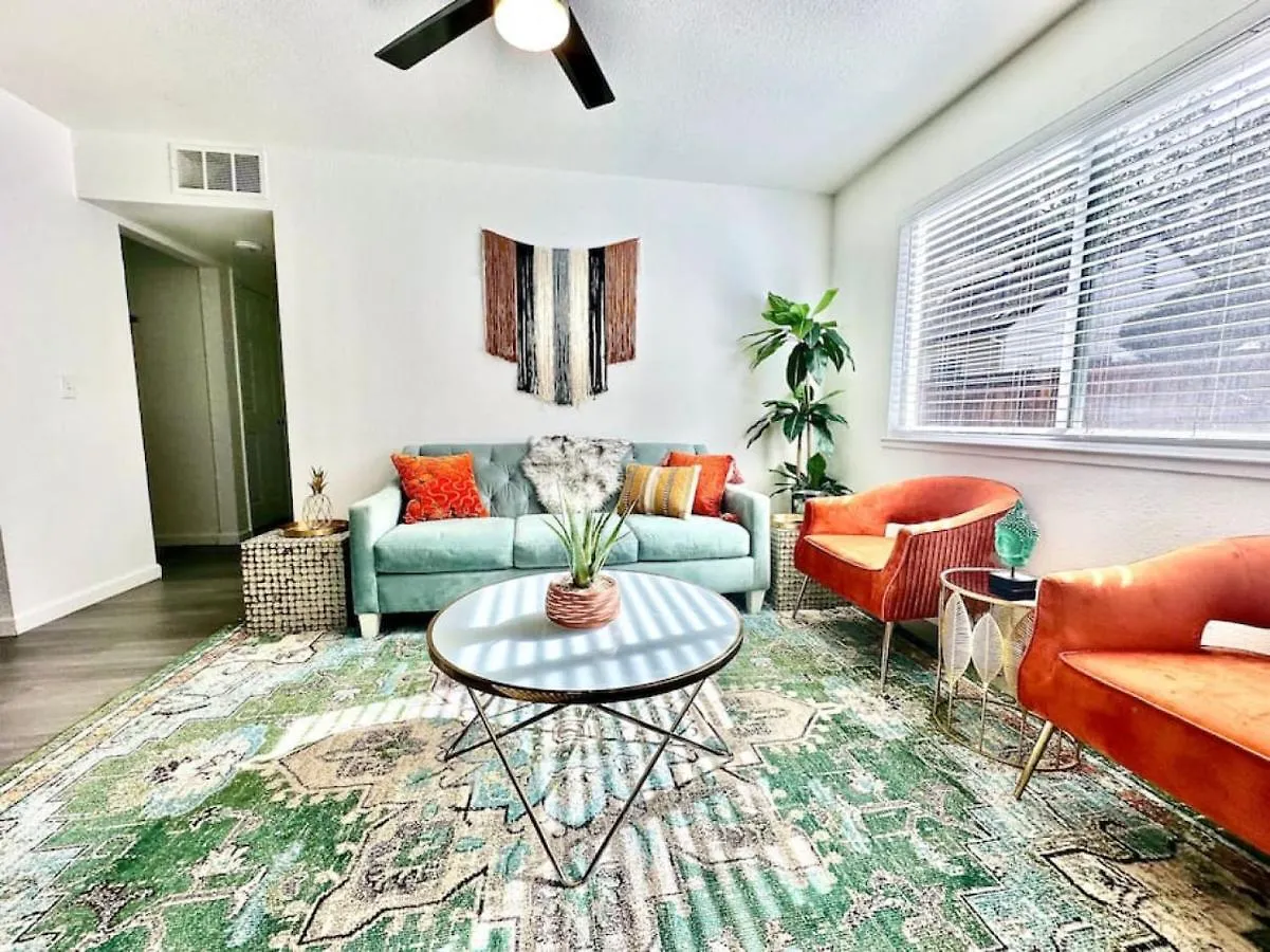 First Floor Gated, Central And Remodeled Apartment Sacramento Stati Uniti